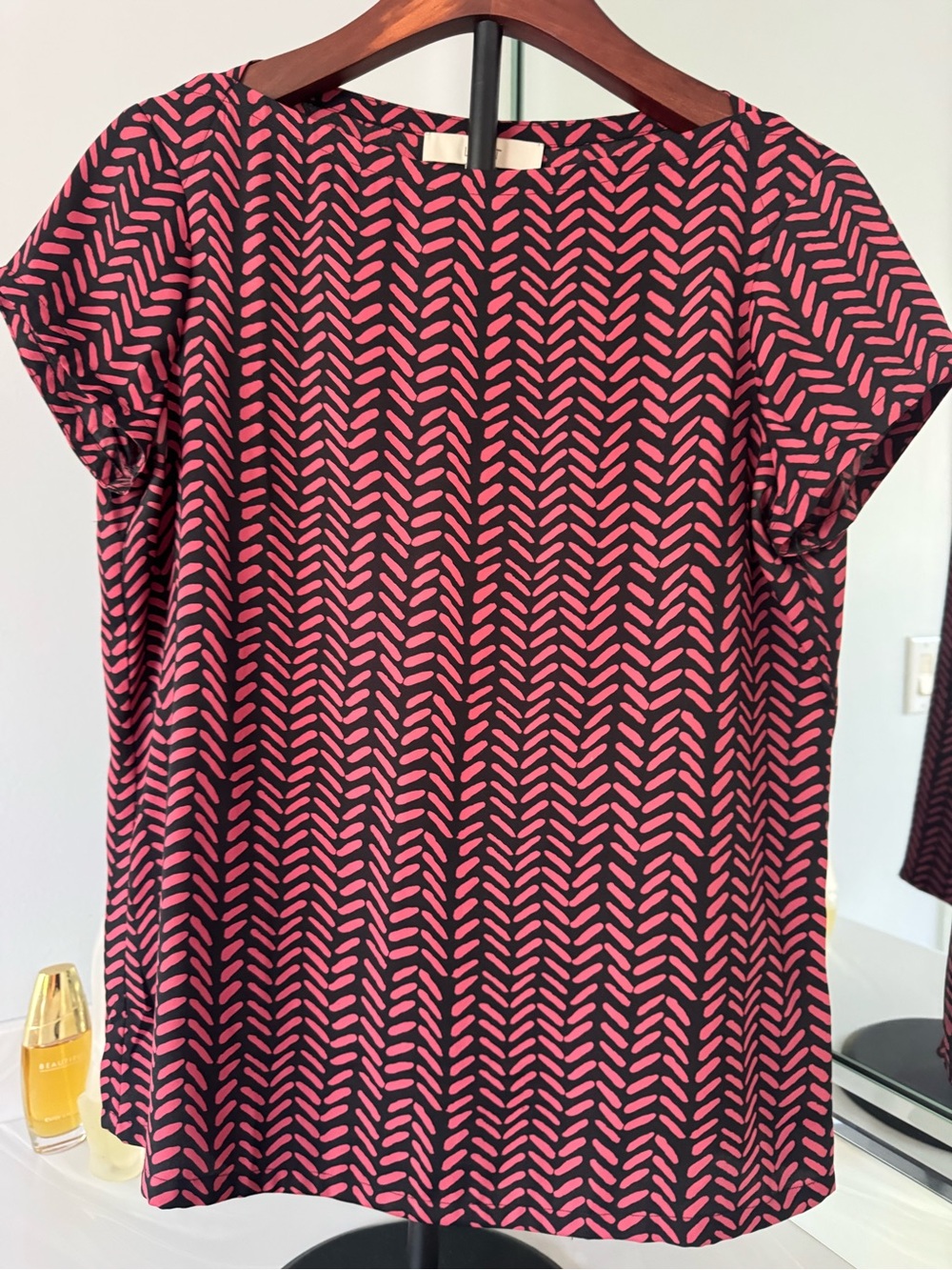 Ann Taylor LOFT Pink and Black Printed Short Sleeve Top